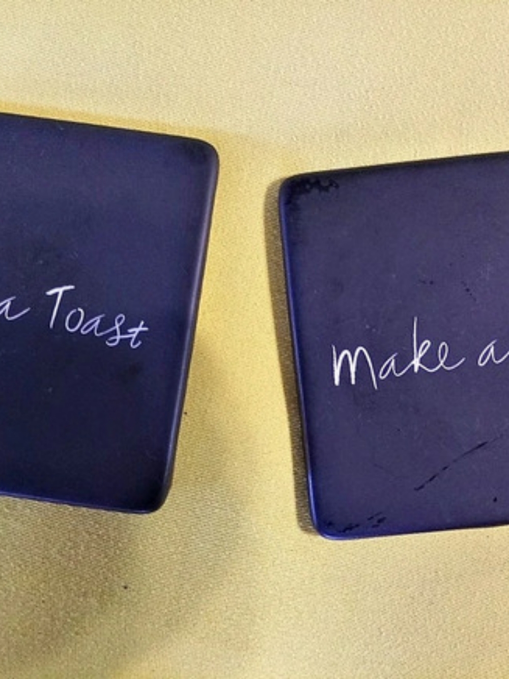 Make a Toast Decor Set in Black